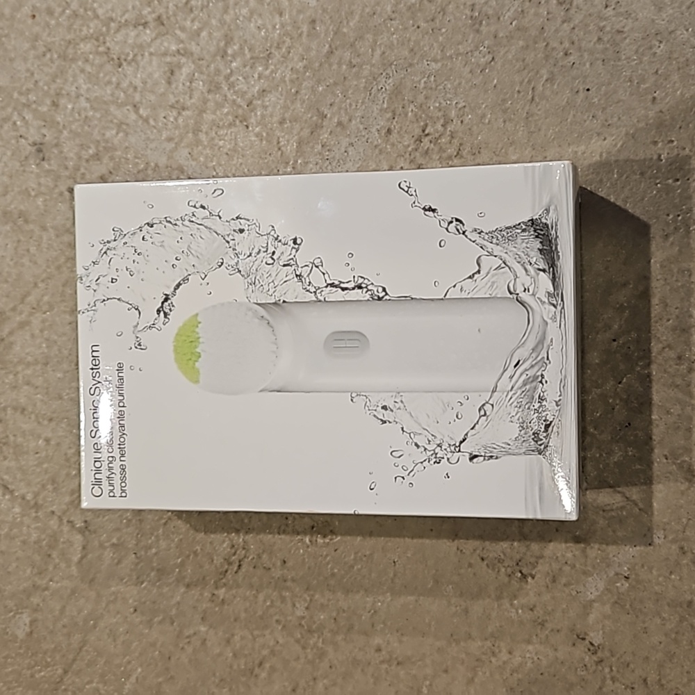 Clinique Sonic System Purifying Cleansing Brush NEW